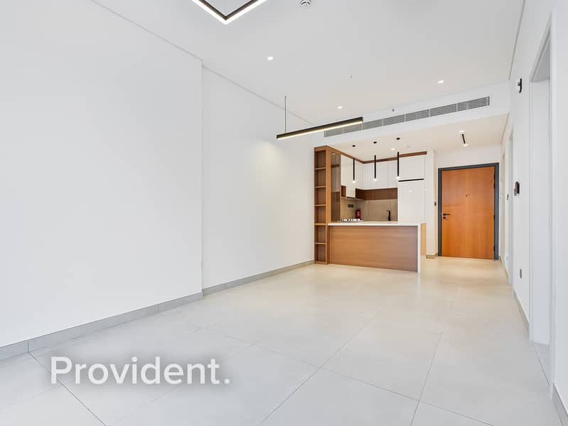 Great Amenities | Prime Location | 1BR+Study Great Amenities | Prime Location | 1BR+Study
