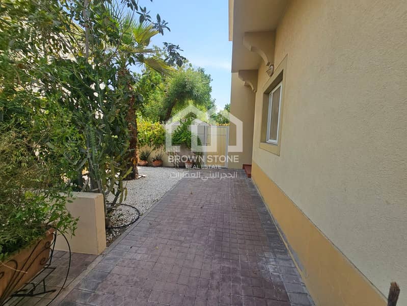 11 8dbf40d3-a3c2-4843-8904-e9d23769b18b. jpg