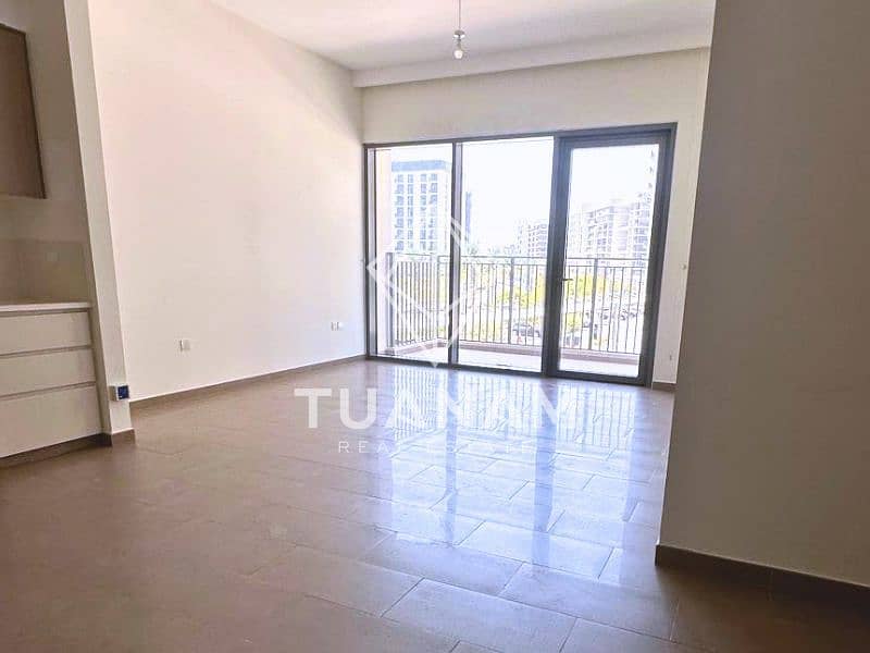 Top Community | Vacant Soon | Bright & Modern Home Top Community | Vacant Soon | Bright & Modern Home