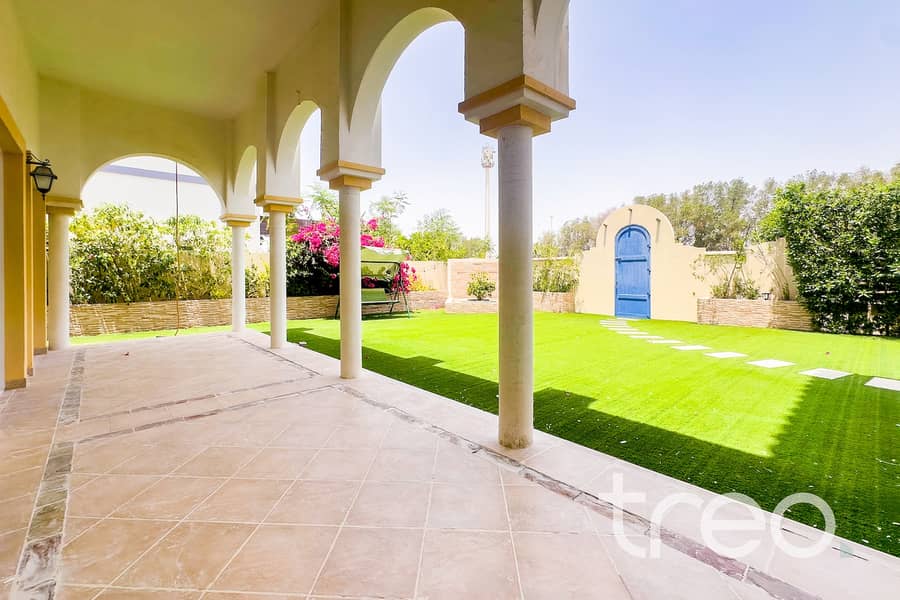 2 024 Courtyard CP7 Ponderosa, The Villa1_4. jpg
