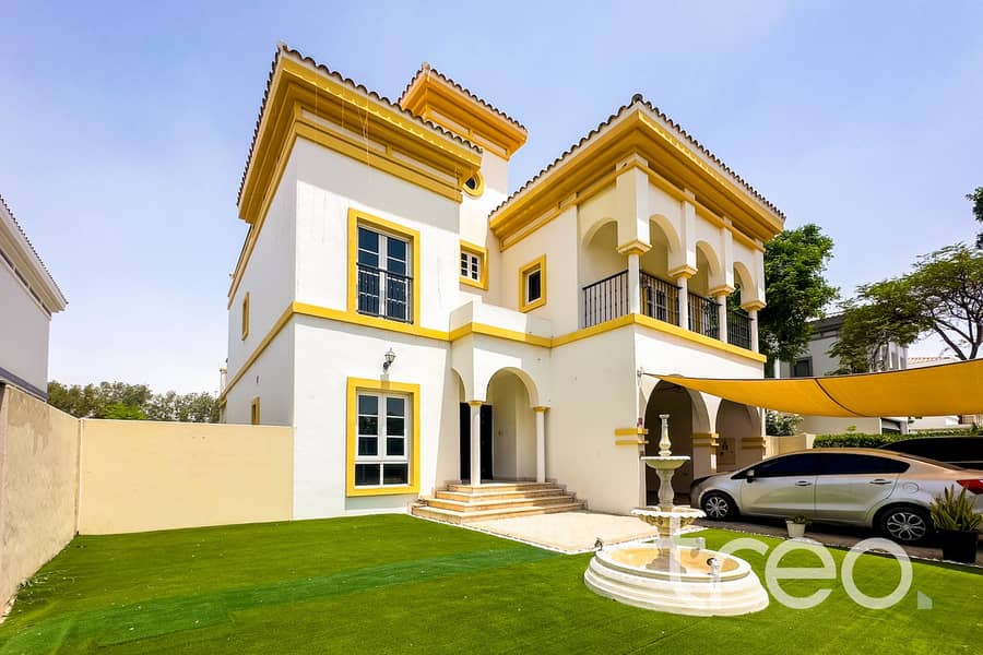 11 024 Courtyard CP7 Ponderosa, The Villa1. jpg