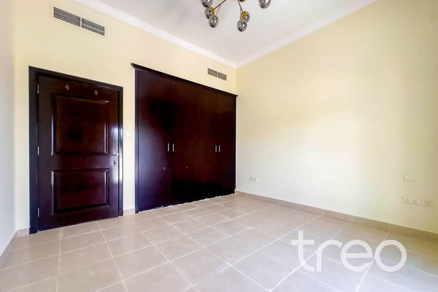 14 024 Courtyard CP7 Ponderosa, The Villa1_9. jpg