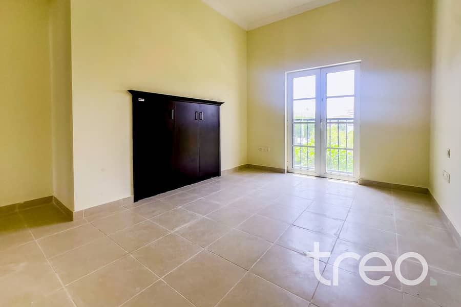 15 024 Courtyard CP7 Ponderosa, The Villa1_8. jpg