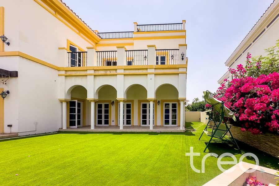 16 024 Courtyard CP7 Ponderosa, The Villa1_6. jpg