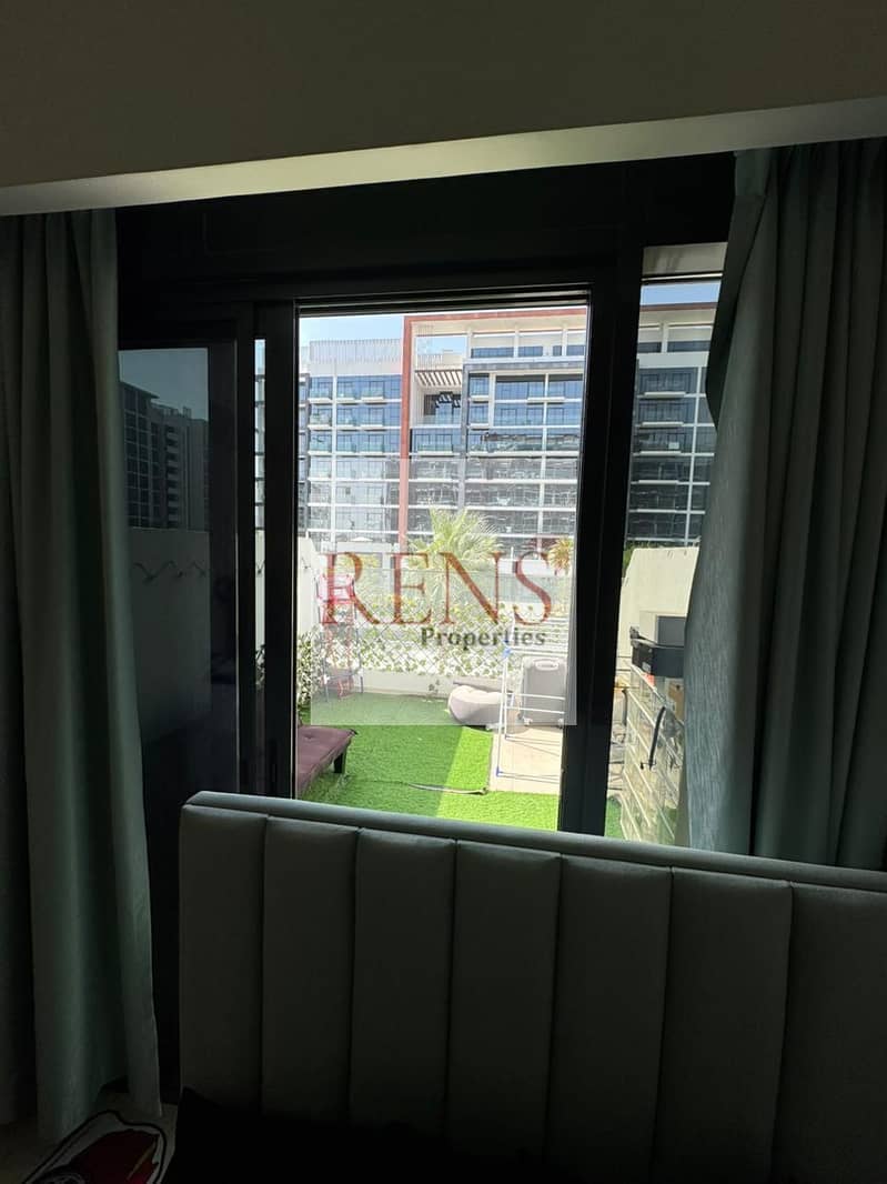 8 8. jpeg