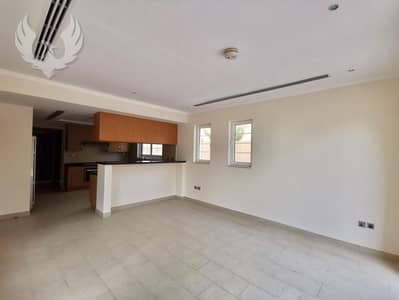3 Schlafzimmer Villa zum zur Miete in Jumeirah Park, Dubai - Villa in Jumeirah Park，District 8, 3 schlafzimmer, 310000 AED - 16019172