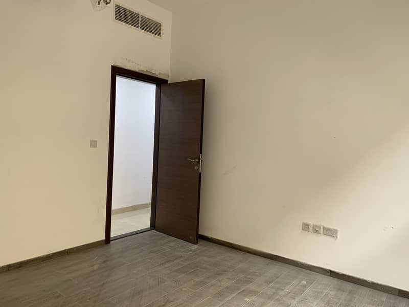 مبنى سكني في مجمع دبي للاستثمار 95000000 درهم - 4498046 مبنى سكني في مجمع دبي للاستثمار 95000000 درهم - 4498046