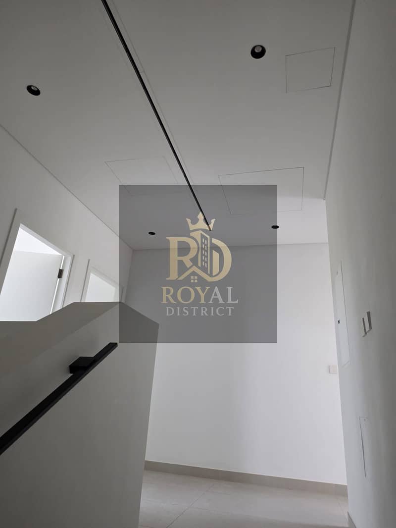 16 5dfdd967-5baf-4ee8-92c0-de40ac1537bd. jpg
