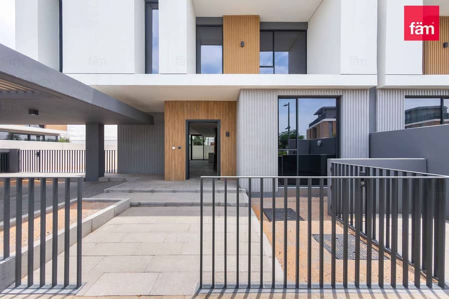 Single Row | Spacious | Tenanted Single Row | Spacious | Tenanted