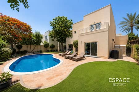 5 habitaciones Villa para en Alquiler en The Meadows, Dubai - Villa en The Meadows，The Meadows 7, 5 dormitorios, 520000 AED - 8316981