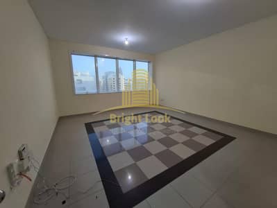 2 Bedroom Apartment for Rent in Hamdan Street, Abu Dhabi - WhatsApp Image 2026-07-31 at 14.07. 08. jpeg 2 Bedroom Apartment for Rent in Hamdan Street, Abu Dhabi - WhatsApp Image 2026-07-31 at 14.07. 08. jpeg