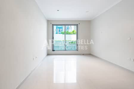 2 Bedroom Apartment for Rent in Dubai Marina, Dubai - Vacant | Large Terrace | Community View 2 Bedroom Apartment for Rent in Dubai Marina, Dubai - Vacant | Large Terrace | Community View