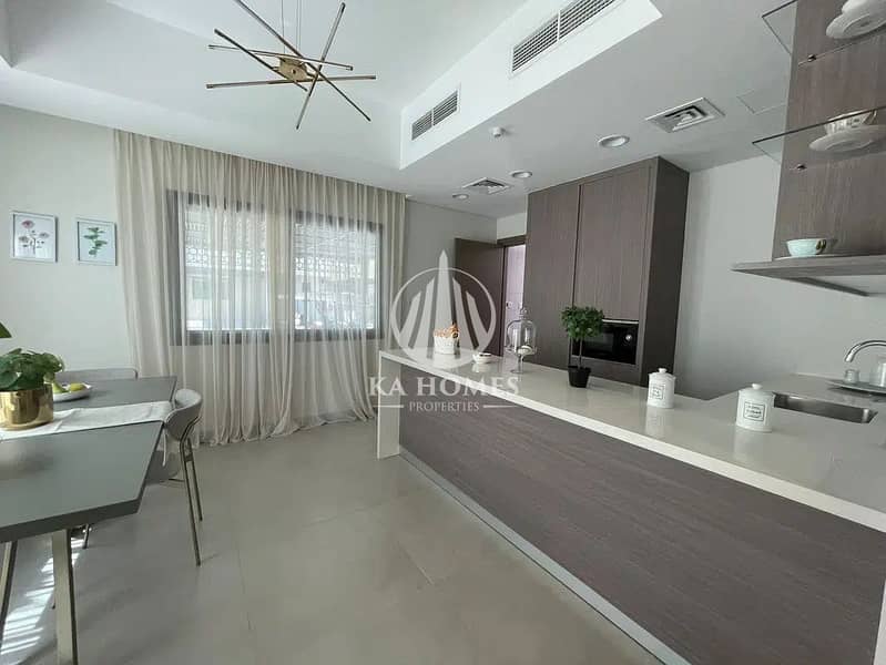 16 366260860-1066x800. jpeg