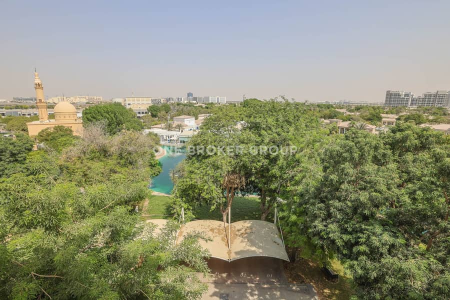 Rare Duplex | Full Lake View | Massive Layout Rare Duplex | Full Lake View | Massive Layout