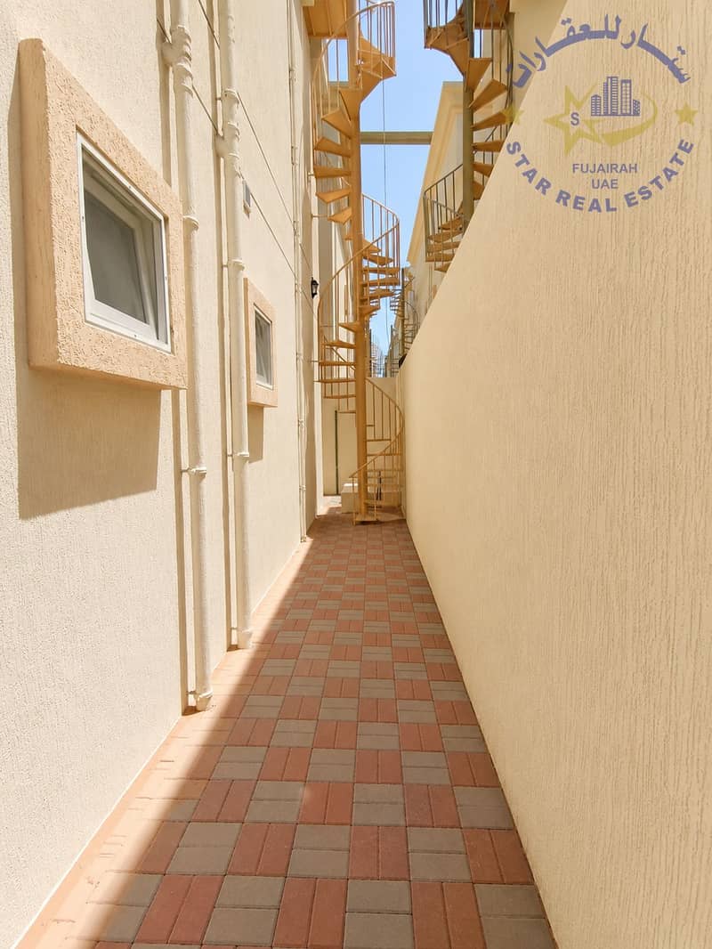 23 96d7ed43-9eda-47aa-b730-5fb40f7cf9ab. png