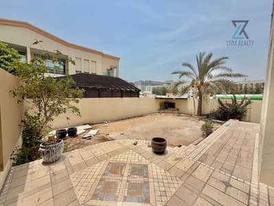 4 Slaapkamers Villa te Huur in Al Garhoud, Dubai - IMG_4365. jpeg 4 Slaapkamers Villa te Huur in Al Garhoud, Dubai - IMG_4365. jpeg