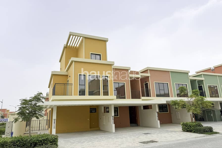 Villetta a schiera a DAMAC Lagoons,Portofino, 5 camere da letto, 3500000 AED - 15753333 Villetta a schiera a DAMAC Lagoons,Portofino, 5 camere da letto, 3500000 AED - 15753333