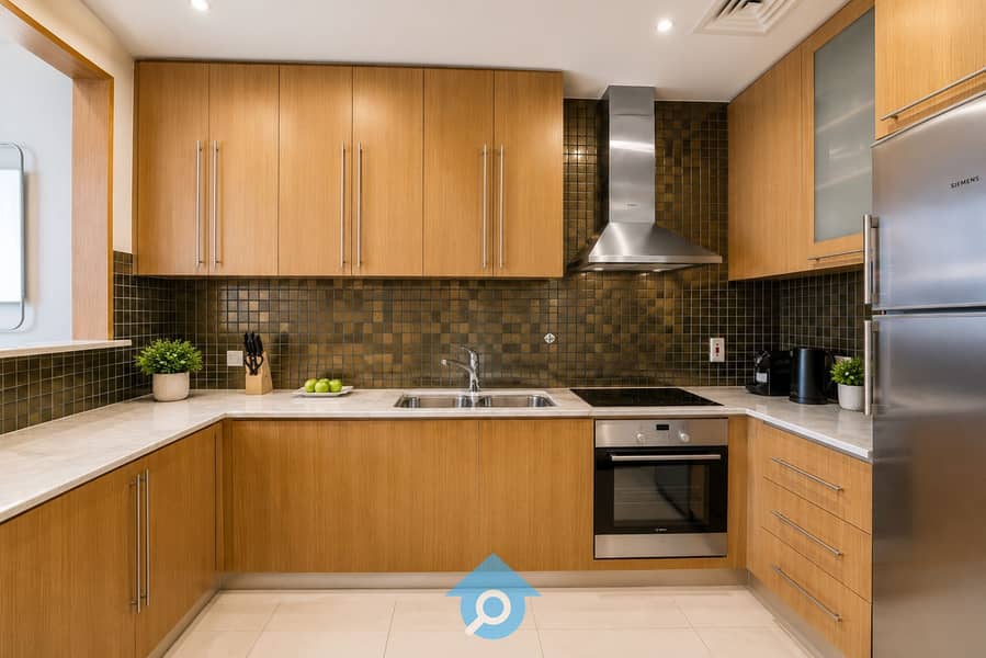 6 Kitchen1. jpg