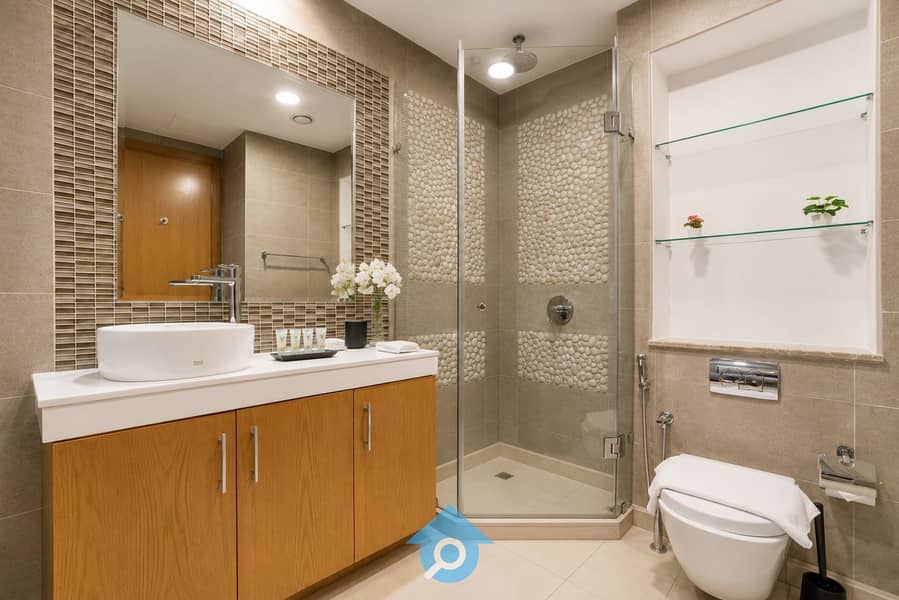 11 Bath room 1. jpg