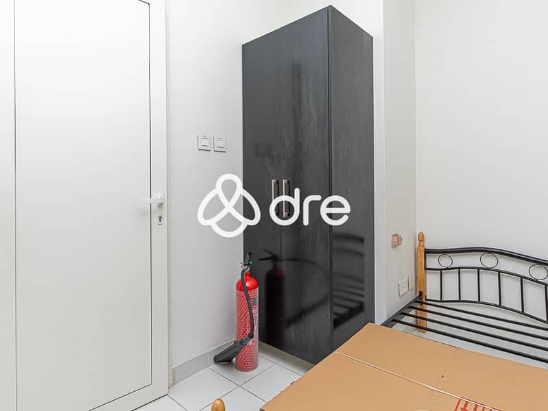 21 DRE05687-Edit. JPG