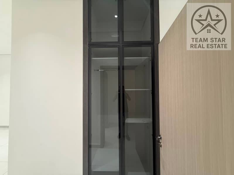16 1000442729. jpg