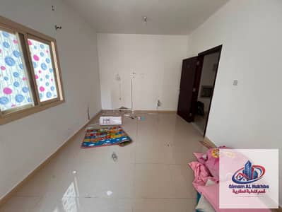 1 habitación Apartamento para en Alquiler en Al Qulayaah, Sharjah - WhatsApp Image 2026-07-30 at 3.53. 37 PM. jpeg 1 habitación Apartamento para en Alquiler en Al Qulayaah, Sharjah - WhatsApp Image 2026-07-30 at 3.53. 37 PM. jpeg