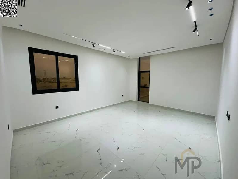 18 807943490-1066x800. webp