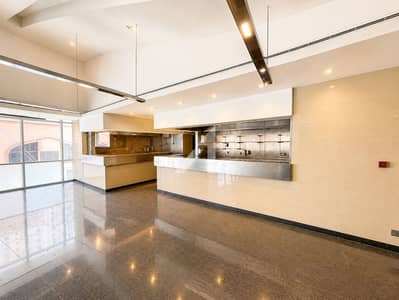 Showroom in Affitto a Jumeirah Beach Residence (JBR), Dubai - image_0 Showroom in Affitto a Jumeirah Beach Residence (JBR), Dubai - image_0
