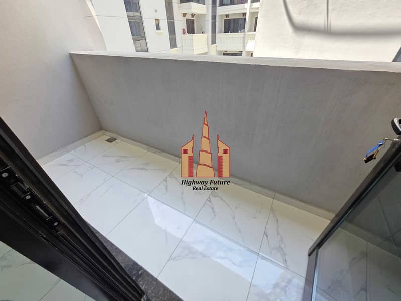 4 89673. jpg