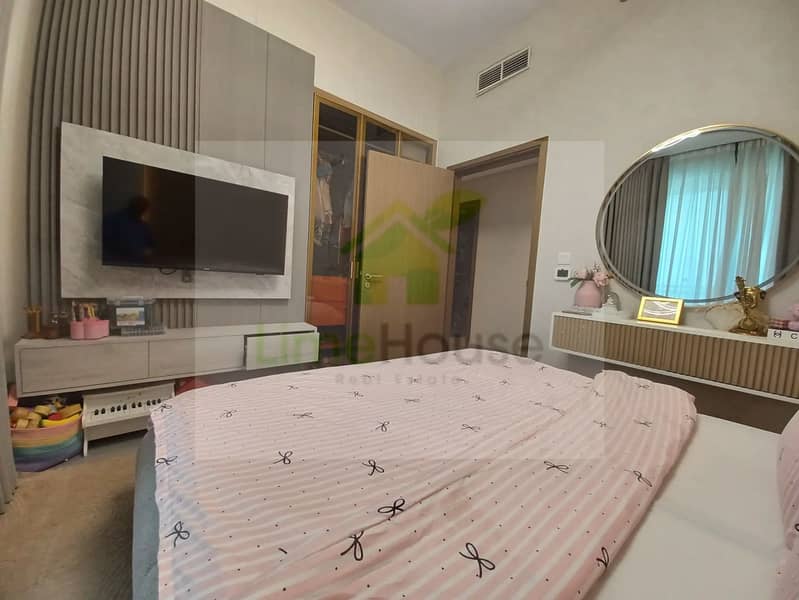 23 3-bedroom-apartment-5242-dubai-marina-bedroom-modern-tv-wardrobe-mirror. webp