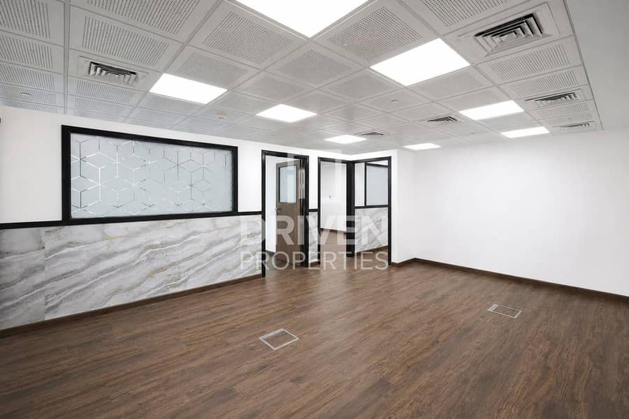 Fully Fitted and New Renovation | Vacant | DMCC Fully Fitted and New Renovation | Vacant | DMCC