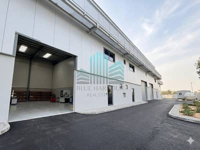 Warehouse in Affitto a Al Quoz, Dubai - Gemini_Generated_Image_5e7ij45e7ij45e7i. png Warehouse in Affitto a Al Quoz, Dubai - Gemini_Generated_Image_5e7ij45e7ij45e7i. png
