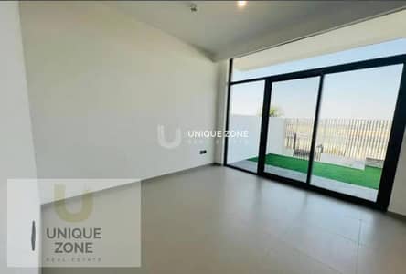 3 Schlafzimmer Townhouse zum zur Miete in Arabian Ranches 3, Dubai - Reihenhaus in Arabian Ranches 3,Sun, 3 schlafzimmer, 140000 AED - 16009155 3 Schlafzimmer Townhouse zum zur Miete in Arabian Ranches 3, Dubai - Reihenhaus in Arabian Ranches 3,Sun, 3 schlafzimmer, 140000 AED - 16009155
