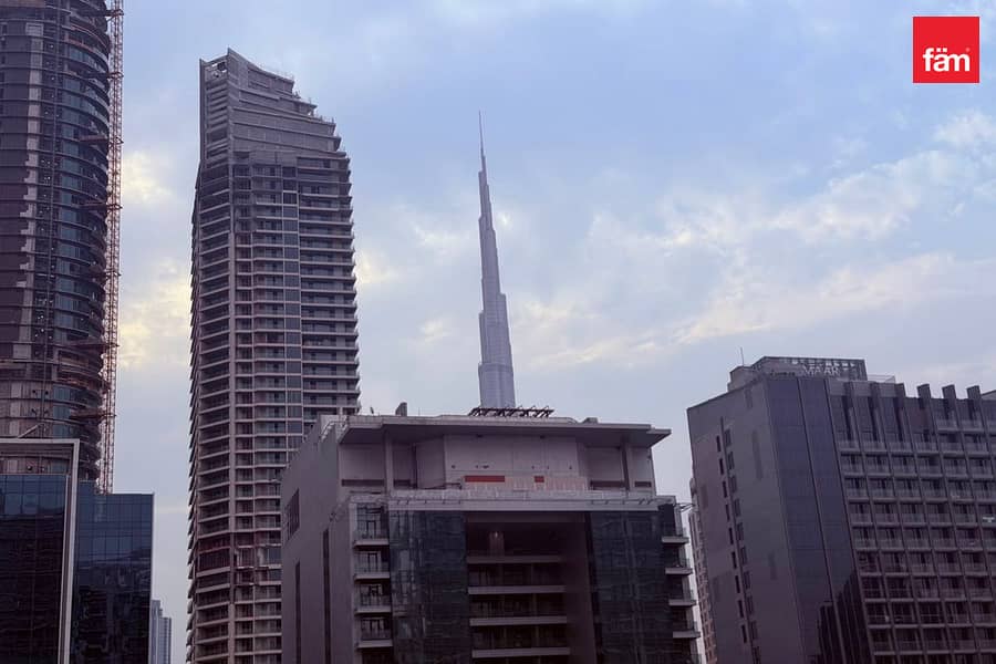 Ready To Move| Fully Furnished| Prime Location Ready To Move| Fully Furnished| Prime Location