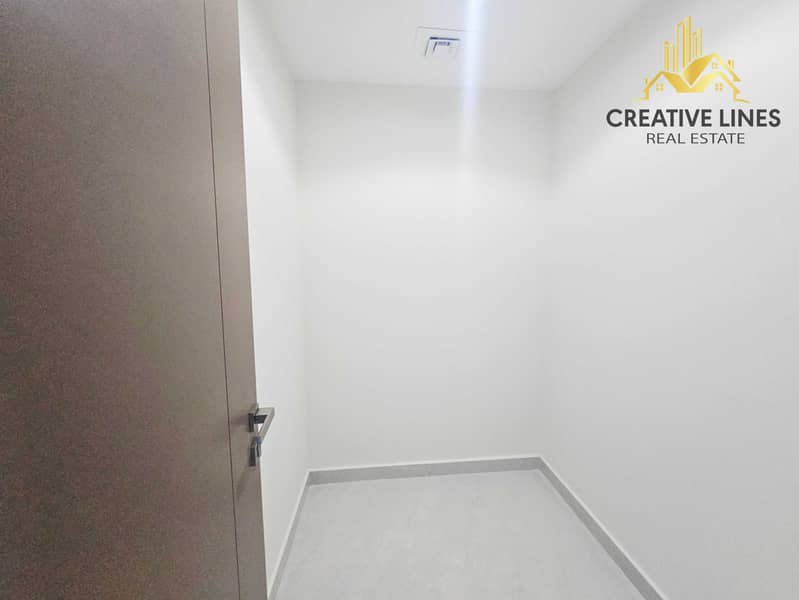 9 16520. jpg