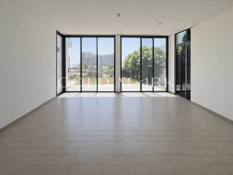 5+Maid | Golf View | Huge Plot | Vacant | Garden 5+Maid | Golf View | Huge Plot | Vacant | Garden