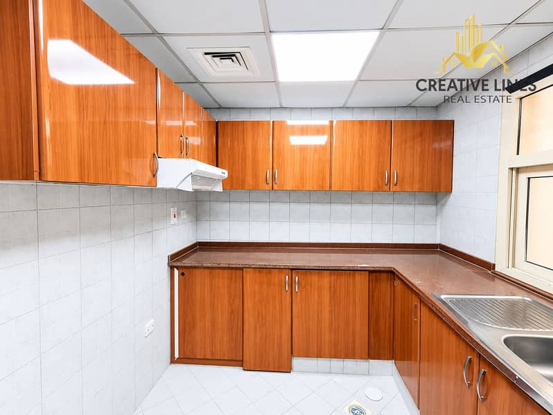 1BHK in Prime Location | Ideal for Bachelors & Company Staff | Bus Stop Below - Image 7