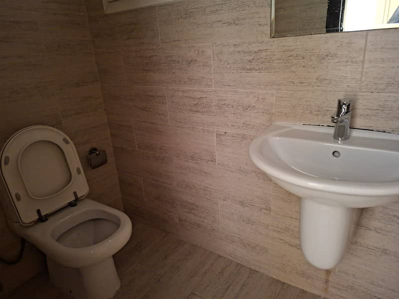 6 83147. jpg