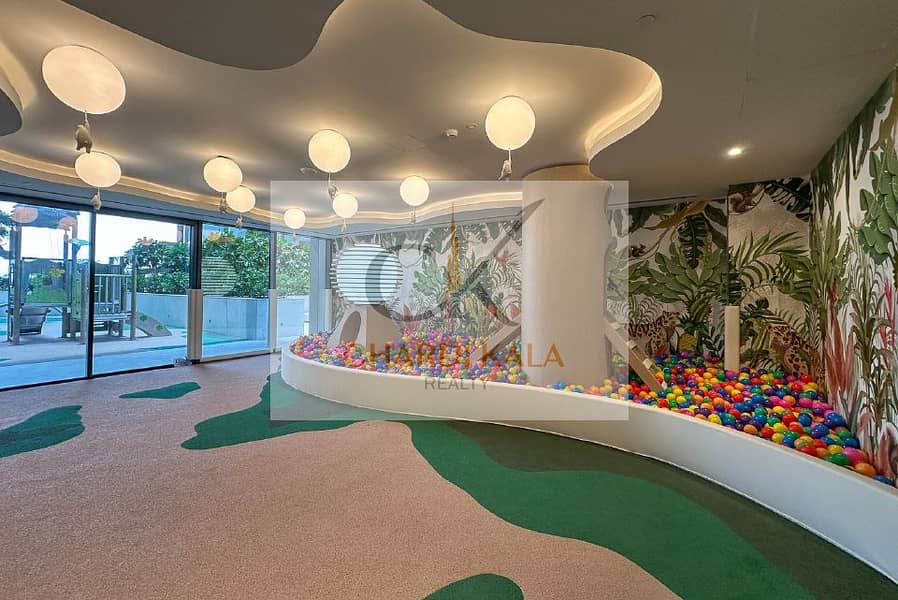 18 Amenities Regalia_page-0005. jpg