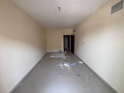 2 Bedroom Apartment for Rent in Corniche Ajman, Ajman - WhatsApp Image 2026-08-01 at 2.35. 03 AM. jpeg