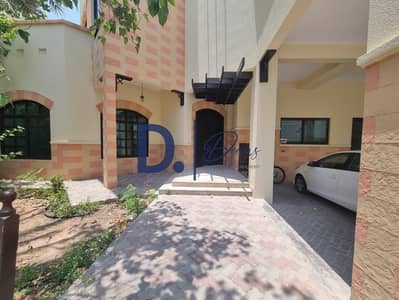 6 Bedroom Villa for Rent in Al Khalidiyah, Abu Dhabi - WhatsApp Image 2026-08-01 at 4.02. 51 PM. jpeg 6 Bedroom Villa for Rent in Al Khalidiyah, Abu Dhabi - WhatsApp Image 2026-08-01 at 4.02. 51 PM. jpeg