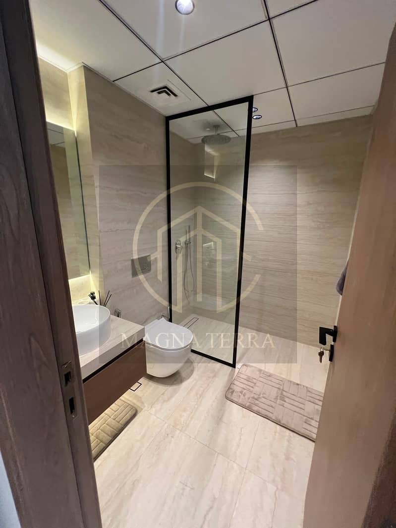 5 bathroom. jpeg