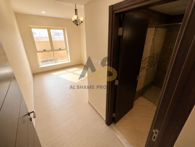10 340A1285-FC58-4A7A-A02A-D99A57C474A2. png