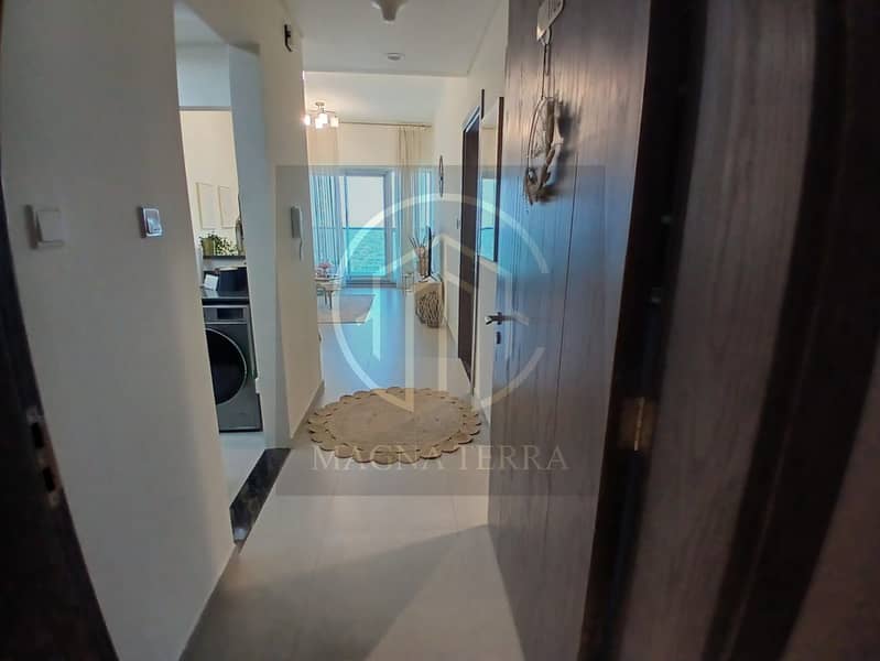6 hall way opening. jpeg