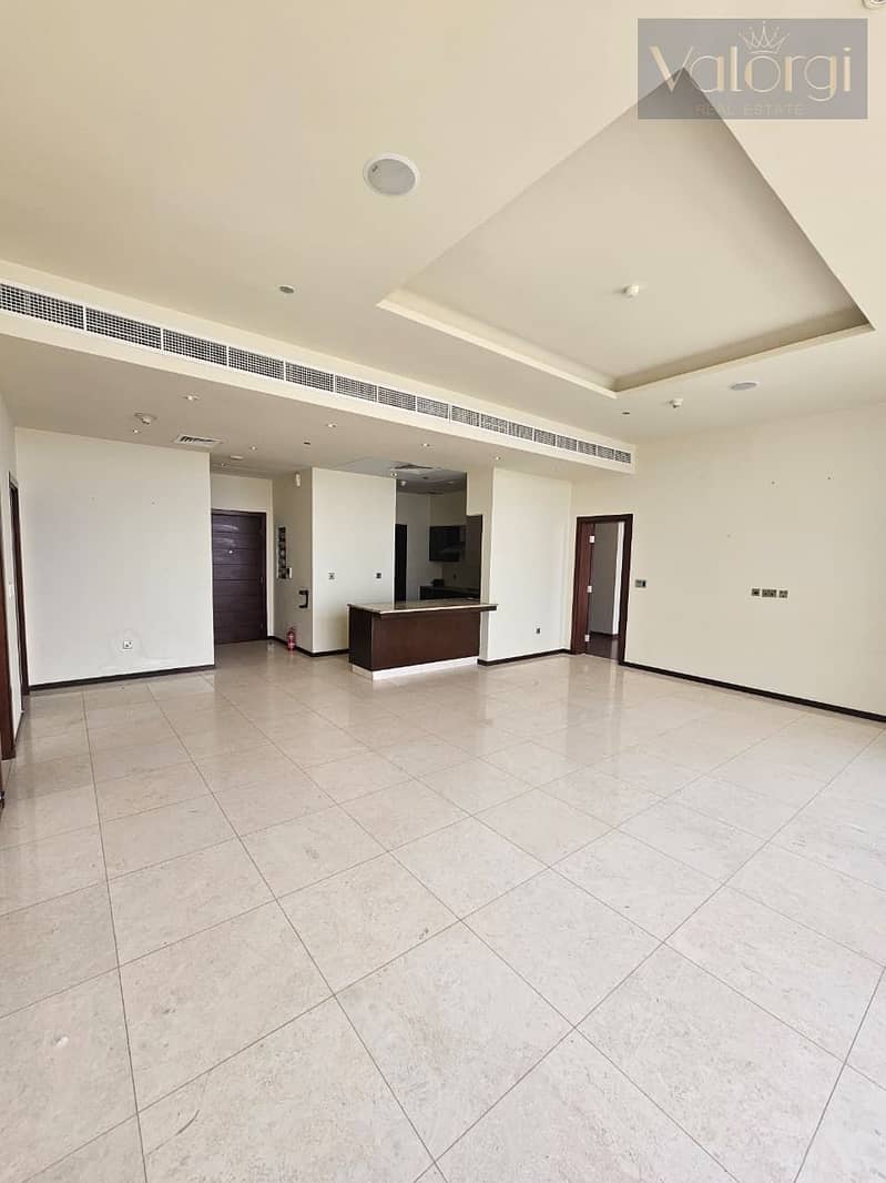 2 bd88703e-ed32-47b8-9c39-1bb7066cb0b0. jpg