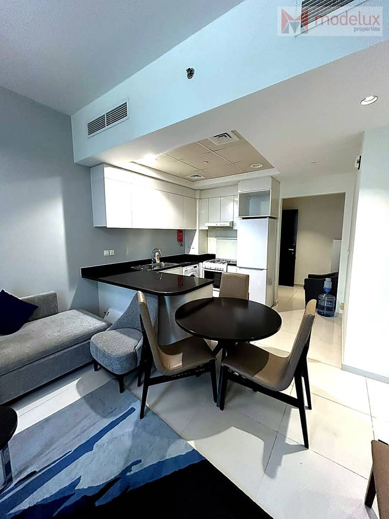 3 07-kitchen-dining. jpg