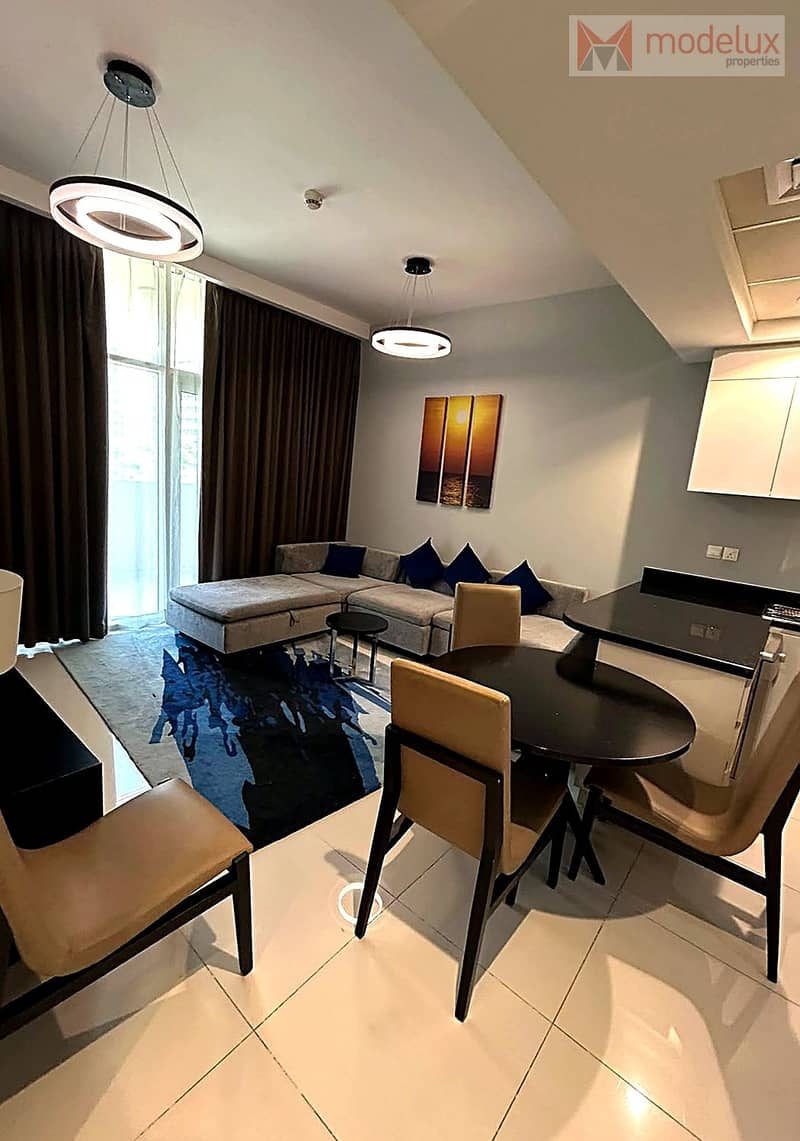4 06-living-dining. jpg