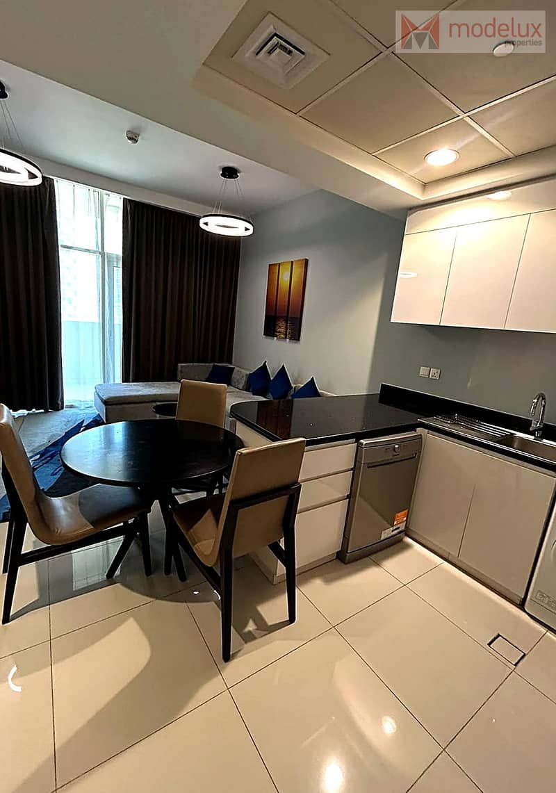 5 10-living-kitchen-alt. jpg