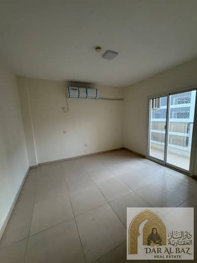 3 Bedroom Apartment for Rent in Al Majaz, Sharjah - WhatsApp Image 2026-07-25 at 4.10. 13 PM (1). jpeg 3 Bedroom Apartment for Rent in Al Majaz, Sharjah - WhatsApp Image 2026-07-25 at 4.10. 13 PM (1). jpeg