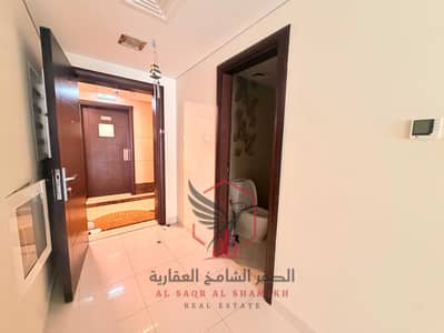 2 habitaciones Apartamento para en Alquiler en Al Khan, Sharjah - WhatsApp Image 2026-07-28 at 12.32. 39 PM. jpeg 2 habitaciones Apartamento para en Alquiler en Al Khan, Sharjah - WhatsApp Image 2026-07-28 at 12.32. 39 PM. jpeg